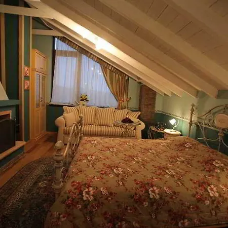 Amadrias Luxury Mansion - Spa Hotel